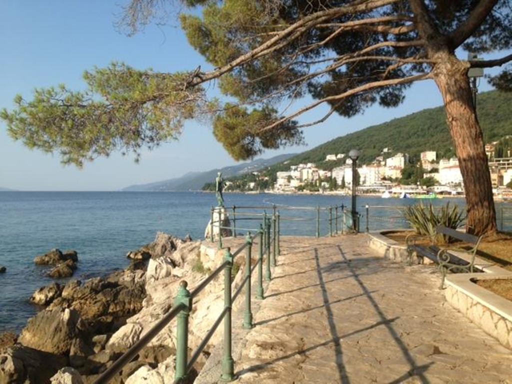 Apartments Villa Dinka Opatija Værelse billede