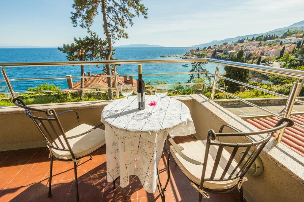 Apartments Villa Dinka Opatija Eksteriør billede